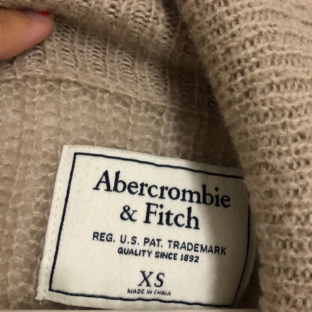 Cardigan - Picture 2 of 3